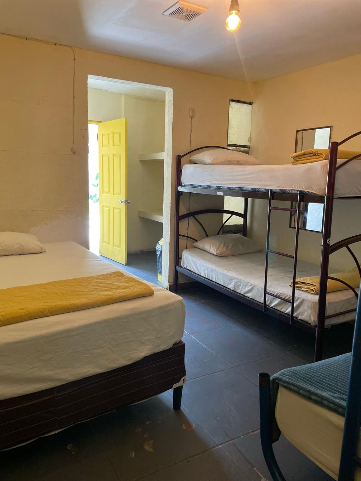 Volko Party Hostel Antigua Zewnętrze zdjęcie